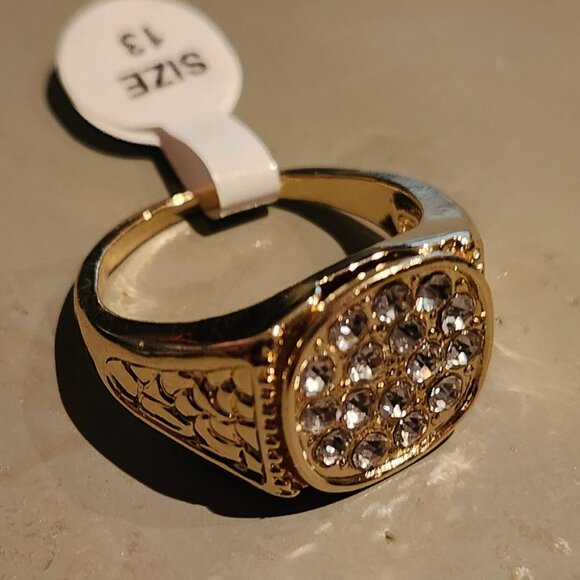 Gold nugget ring with zirconia stones. - Picture 3 of 3